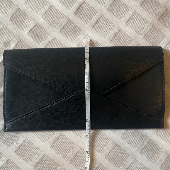 Black Banana Republic Envelope Purse - Picture 11 of 12